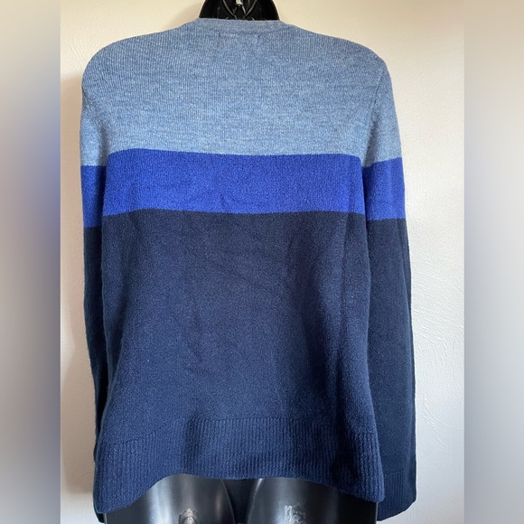 Old navy blue stripe sweater - retro feel. - Picture 3 of 5